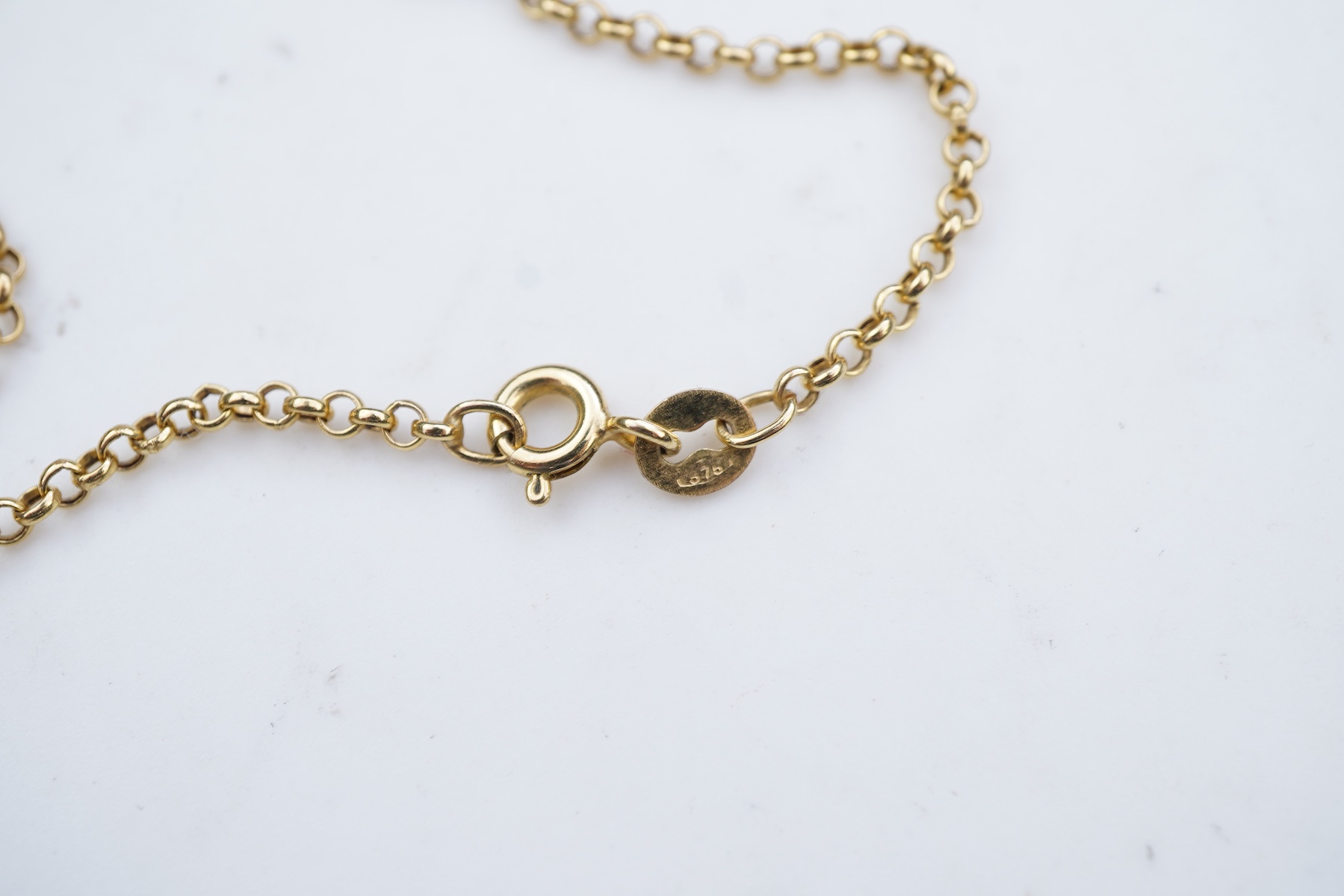 A Victorian gold sovereign pendant